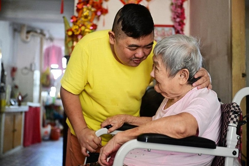 Why Does My Elderly Parent Keep Getting Diaper Rashes? 5 Causes and How to Prevent Them